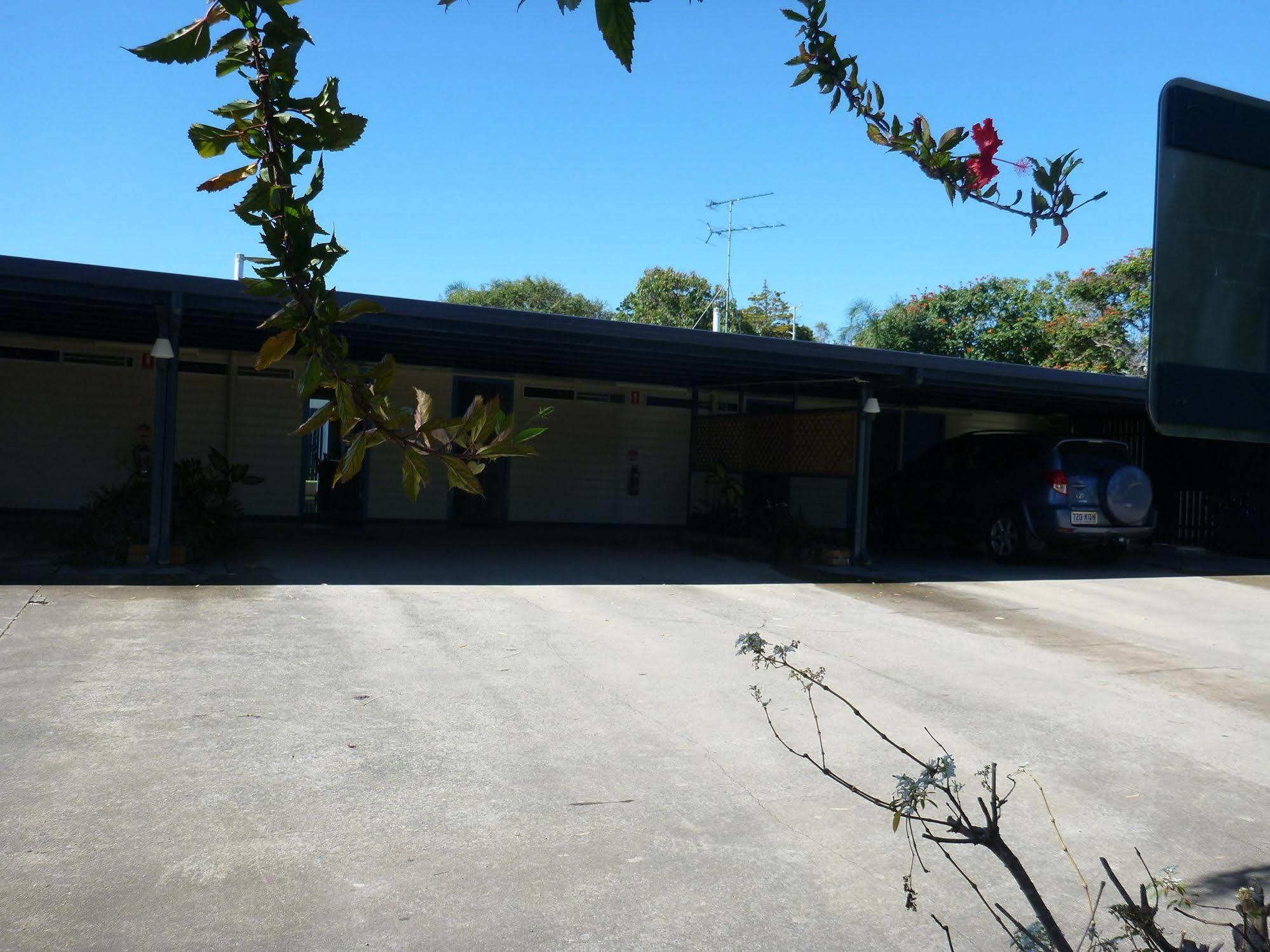 Emu Park Motel Exterior photo